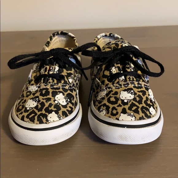 Vans x Hello Kitty Leopard Print Sneakers - Toddler’s Size 6 - Picture 5 of 6